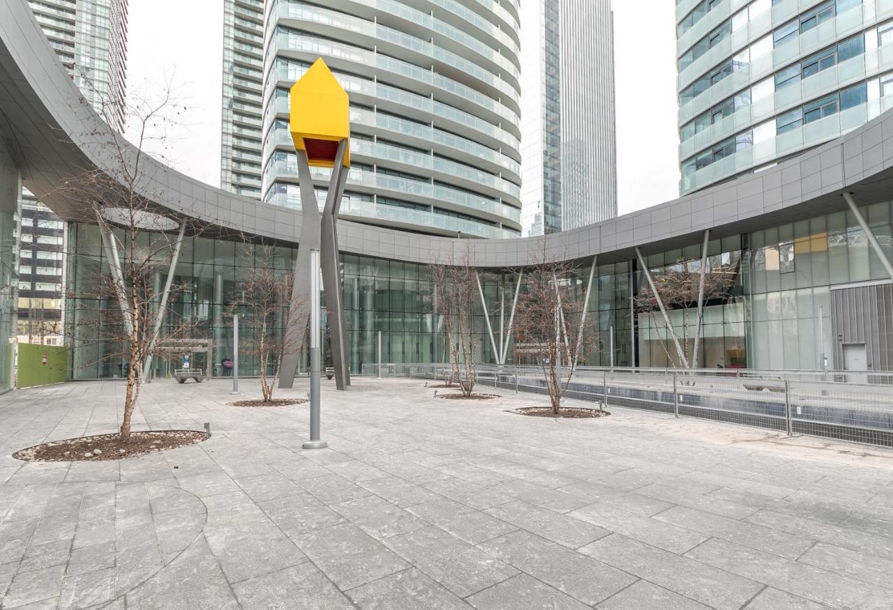 Marvelous Apartments In The Heart Of Торонто Экстерьер фото