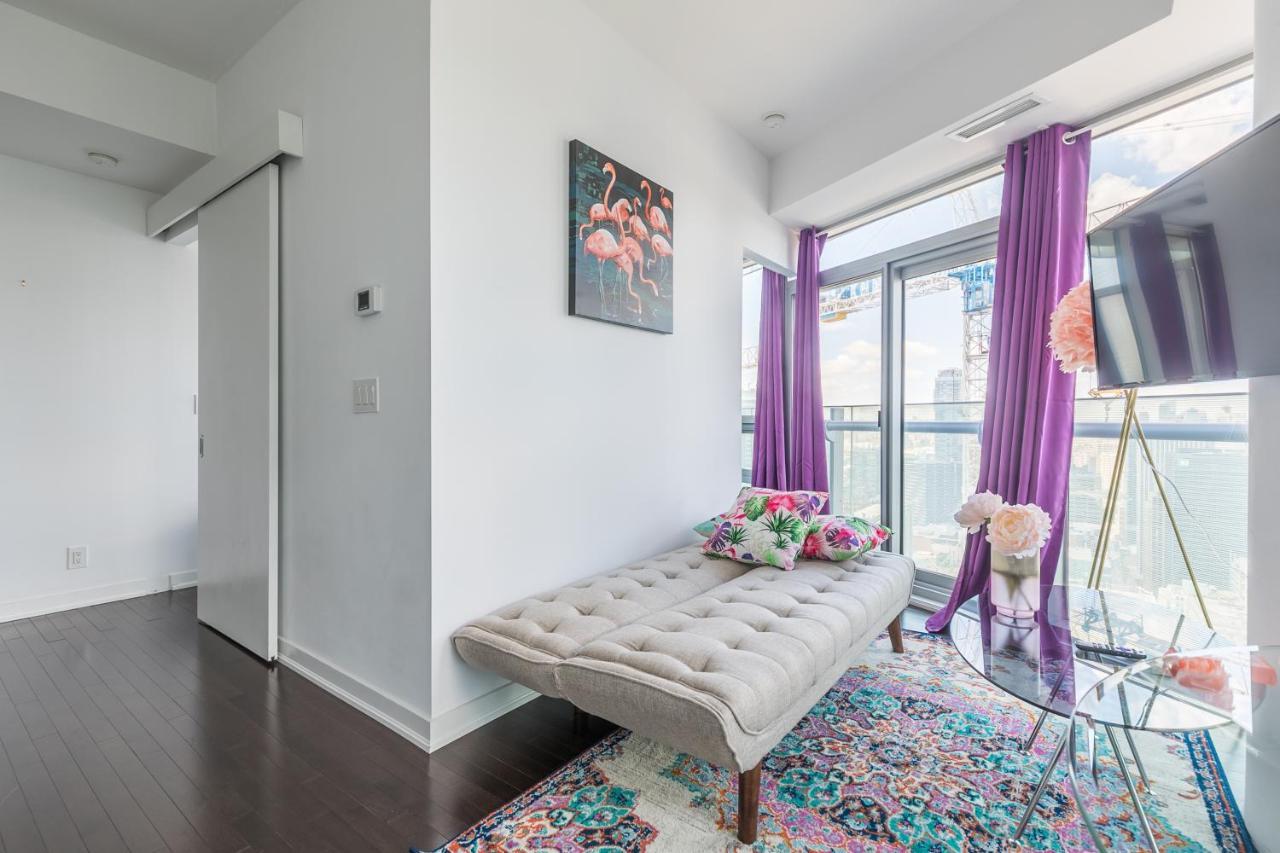 Marvelous Apartments In The Heart Of Торонто Экстерьер фото