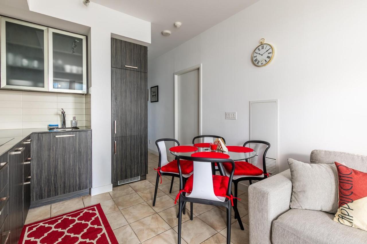 Marvelous Apartments In The Heart Of Торонто Экстерьер фото