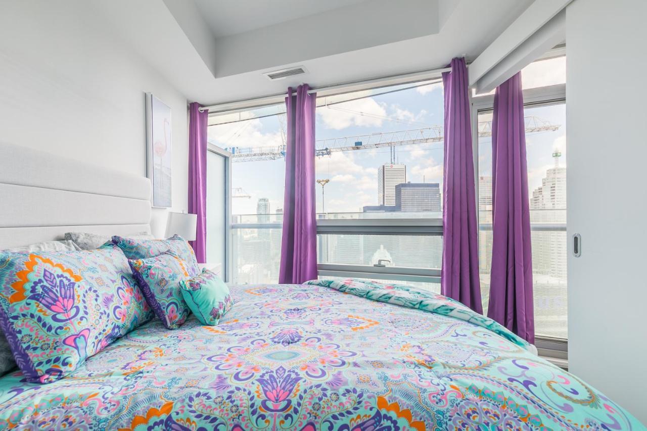 Marvelous Apartments In The Heart Of Торонто Экстерьер фото